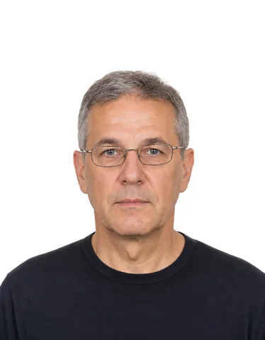 Wrong Schengen Visa Photo: the head is too small in the frame (fictional AI-generated model)
